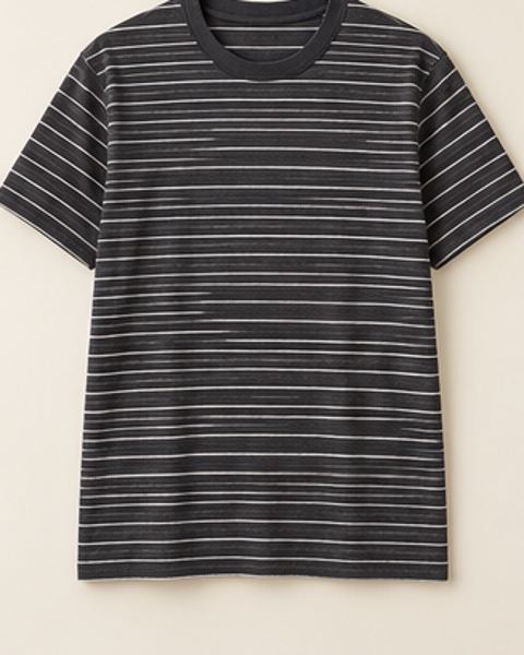 Playera gris a rayas